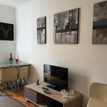 Bairro Alto & Flats By Village דירה *